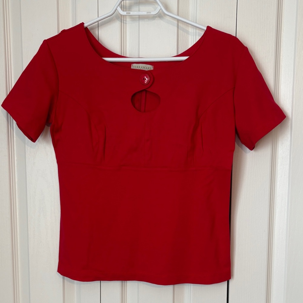 Terraware designer ship red top.
